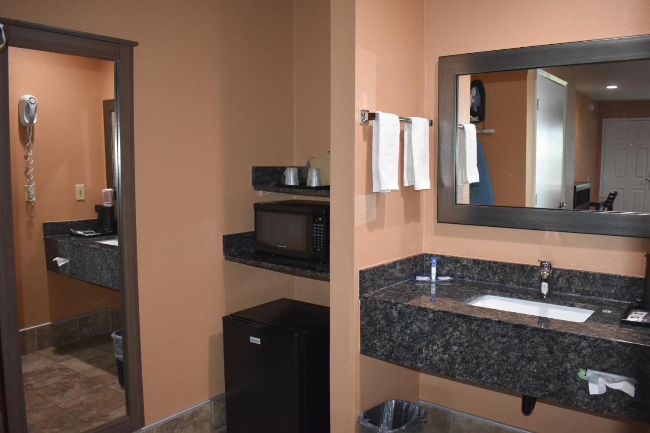 Baymont By Wyndham Manteca Hotel Luaran gambar