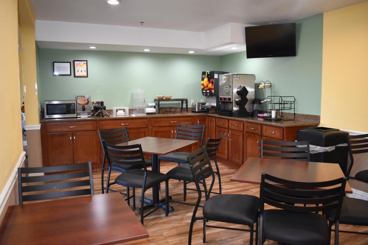 Baymont By Wyndham Manteca Hotel Luaran gambar